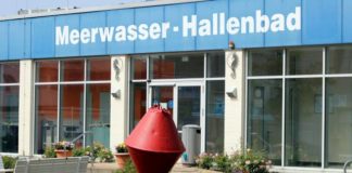 Weihnachtsschwimmen im Meerwasserhallenbad