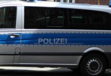 Polizei geht gegen Handynutzer am Steuer vor