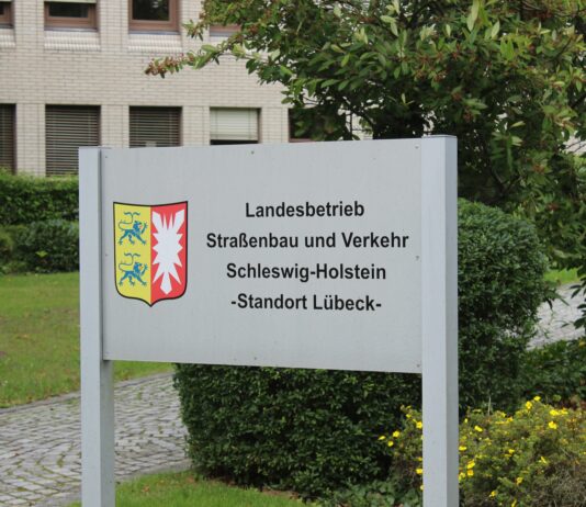 B 75: Instandsetzung von Asphaltschäden bei Lübeck-Kücknitz