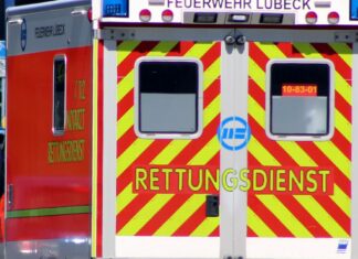 Radfahrerin von Pkw erfasst und schwer verletzt