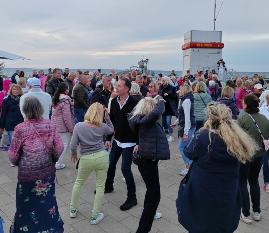 „Tanzen am Meer“ auf dem Niendorfer Balkon