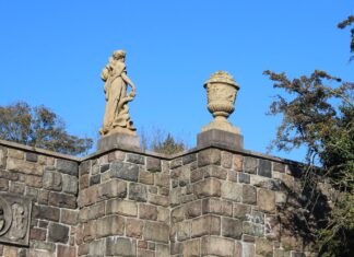 Personensuche an der Puppenbrücke in Lübeck