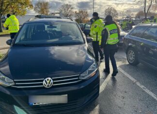 Großkontrolle auf der Bundesautobahn 1 in Ostholstein
