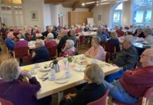 Adventliches Seniorenfrühstück in Stockelsdorf