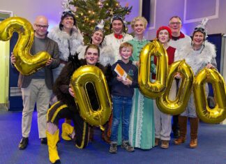 Theater Lübeck feiert 20000. Besucher beim Weihnachtsstück