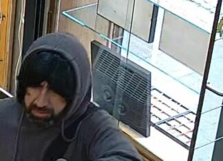 Öffentlichkeitsfahndung nach Verdacht des versuchten schweren Raubes auf Goldgeschäft