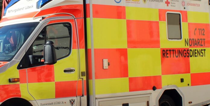 Rettungsdienst-Luebeck-051025