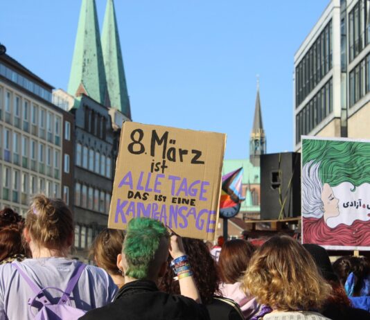 Verdienstlücke bleibt groß