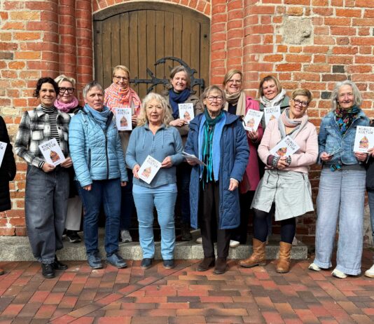 Neue Kulturbroschüre macht Cismars kreative Vielfalt erlebbar