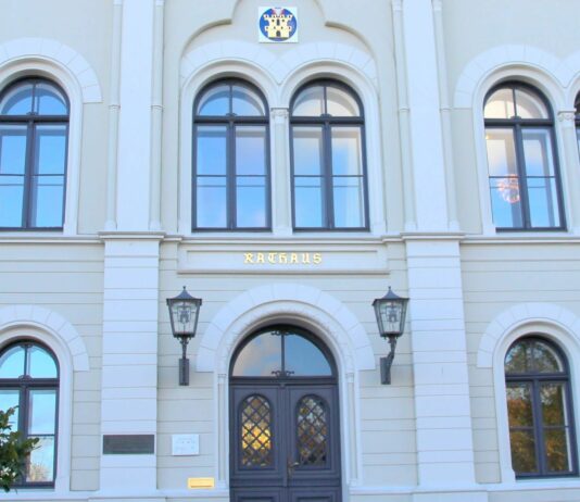 Vollsperrung der Straße „Am Voßberg“ wegen Asphaltierungsarbeiten