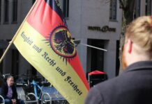 Lübeck: Demo auf dem Markt gegen politische Gewalt