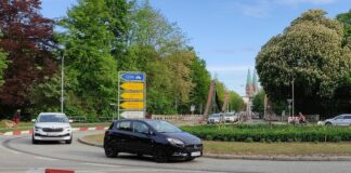 Radfahrerin angefahren – Zeugen gesucht