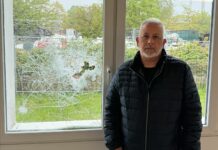 Vandalismusschäden am Kükenstall auf dem Schulcampus in Oldenburg in Holstein