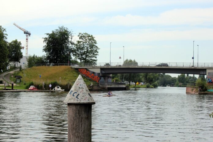 Possehlbrücke vor Rep