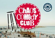 „Chaos Comedy Bucht“ bringt Open-Air-Comedy in die Lübecker Bucht
