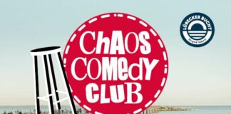 „Chaos Comedy Bucht“ bringt Open-Air-Comedy in die Lübecker Bucht