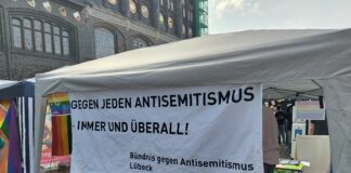 BgA Lübeck setzt beim CSD Zeichen gegen Diskriminierung