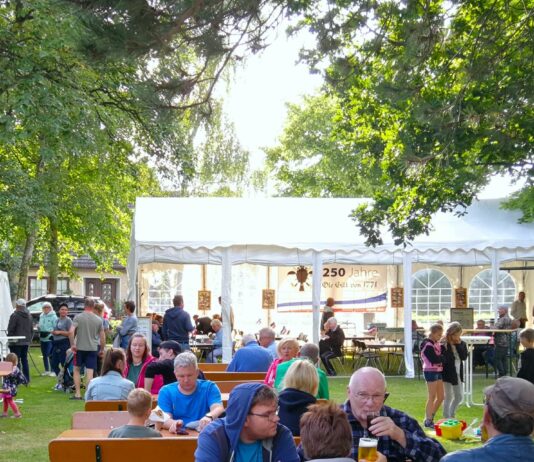 Tradition trifft Party auf dem Dorffest Großenbrode