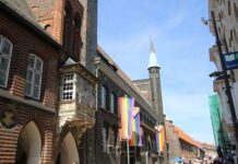 Sozialministerin Aminata Touré beim CSD Lübeck