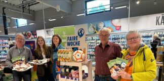 Fairtrade-Steuerungsgruppe beteiligte sich am Regionaltag bei REWE Schock