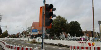Nun geht es weiter Krempelsdorfer Allee stadtauswärts