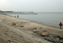 Wer hat Modellsegelschiff „Adelheid“ aus der Ostsee an Bord genommen?